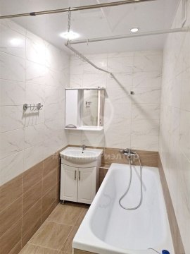 1-к квартира, 5/26 эт., 43м²